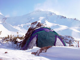 Палатка с видом на Шасту